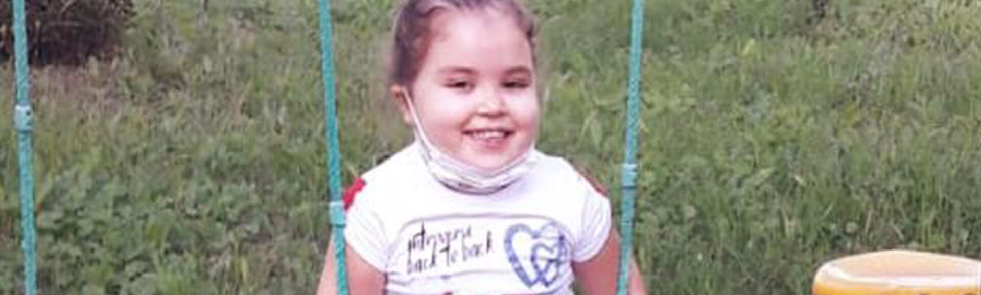 Qui, sorridono sempre tutti